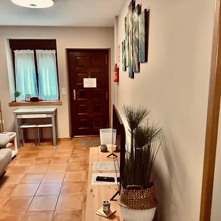 El Cestu, Valle De アパート カマレニョ