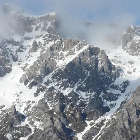 El Cestu, Valle De Apartman *