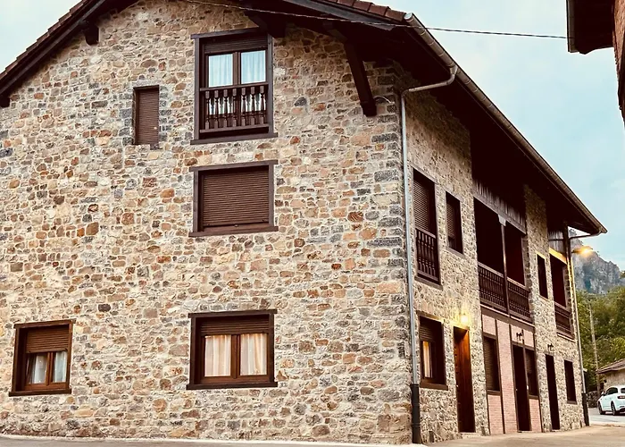 El Cestu, Valle De * Camaleño